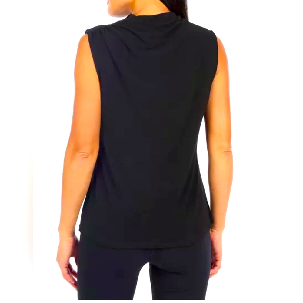 NWT Tahari Button Trim Top